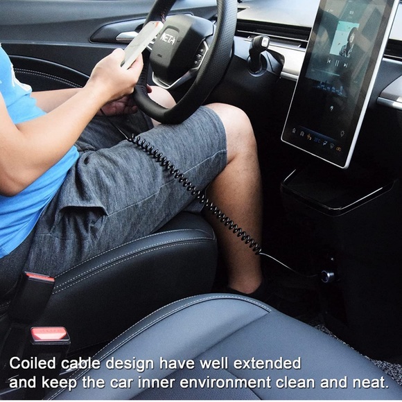 Coiled USB C to Lightning Cable - Picture 7 of 8